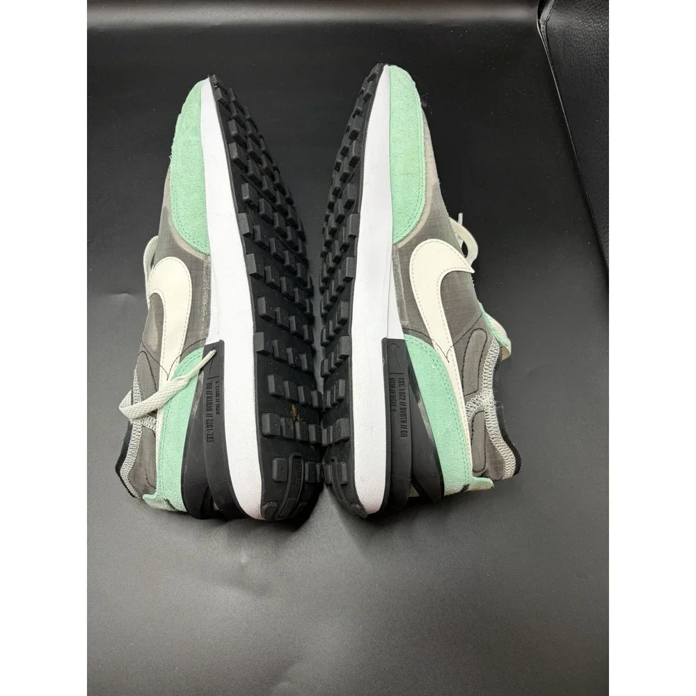 Nike Waffle One SE Waffle One Men's Size 10 Black Light Menta DD8014-005